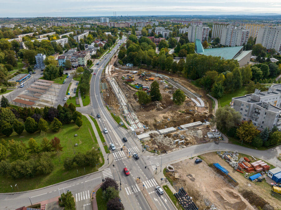 Nocne prace na pętli tramwajowej w Mistrzejowicach